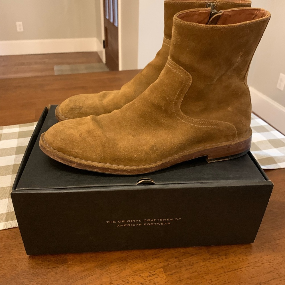 Frye Mark Inside Zip, Size 10 M, Khaki Suede.